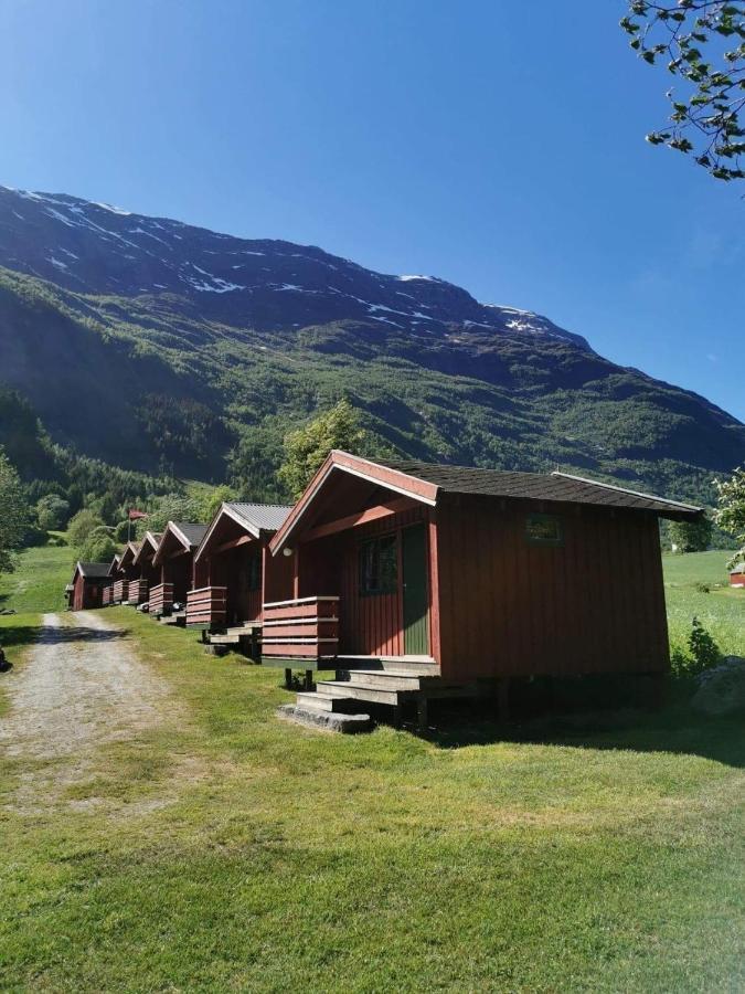 Loken Camping - Trivelig Og Idyllisk Ved Vannet Ξενοδοχείο Olden Εξωτερικό φωτογραφία